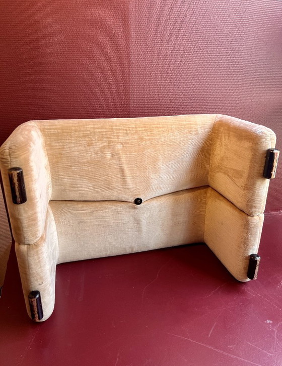 B&B Italia - Afra Scarpa, Tobia Scarpa - Ottomano Modello Coronado – Poggiapiedi e pouf, Plastica, Tessile (photo 7 of 8)