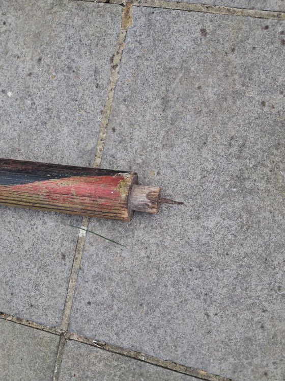 Image 1 of Asta portabandiera in legno, tricolore belga, 5,5 m.