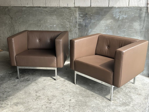 Artifort 070 Fauteuil, Kho Liang Ie, Bruin Leer, Chroom Onderstel – Leather (photo 2 of 9)