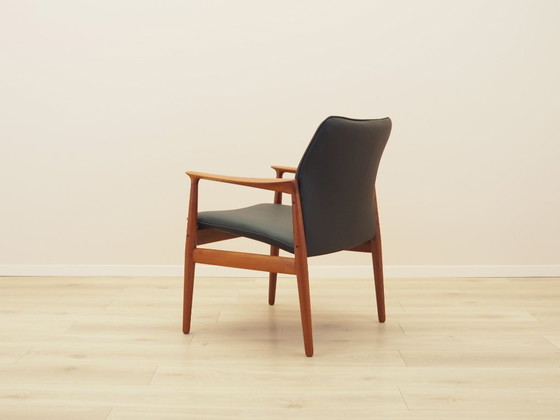 Fauteuil lounge de Grete Jalk, cadre en teck massif, revêtement en cuir noir, Danemark, années 1970 – Bois (photo 5 of 15)