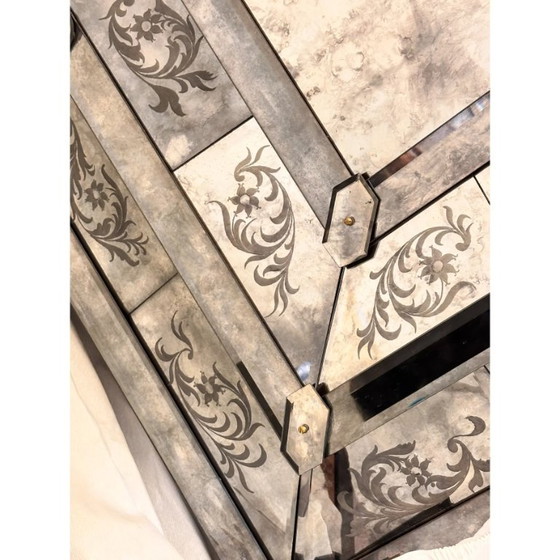 Image 1 of Figuras mitológicas venecianas de Baco talladas a mano en un espejo antiguo