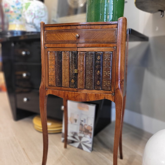 Image 1 of Mesa auxiliar trampantojo libros, estilo Napoleón III, madera y taracea, f. s. XIX - Francia 