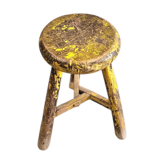 Primitieve houten driepoot kruk / hoogte 52 cm – Krukjes (photo 9 of 23)