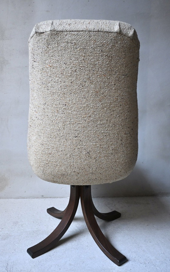 Sechs skandinavische Design Drehbar Esszimmerstühle Aus Den 60er Oder 70er Jahren – scandinavisch, Wool, Wood (photo 7 of 10)
