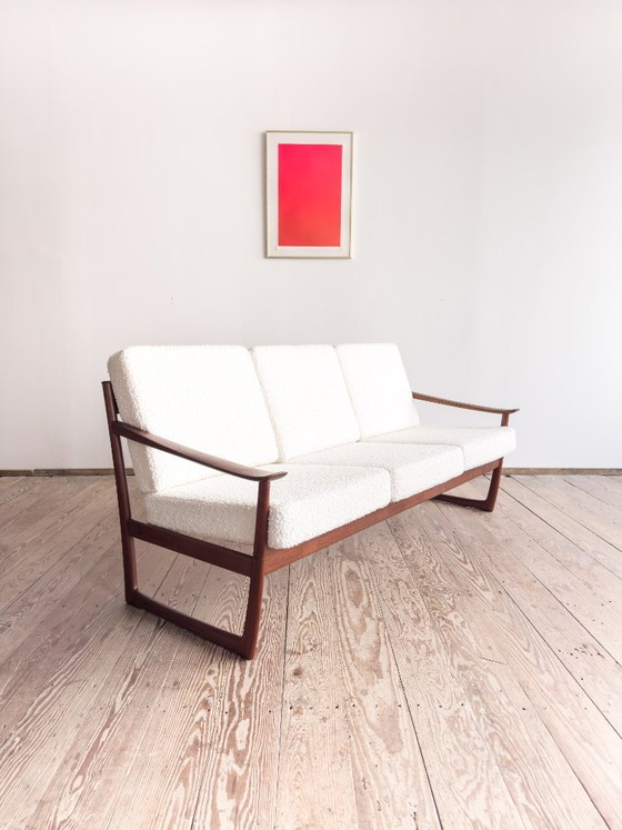 Image 1 of Sofa FD 130 by Peter Hvidt for France and Daverkosen, Teak
