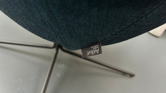 Image 1 of Artifort Beso Lounge