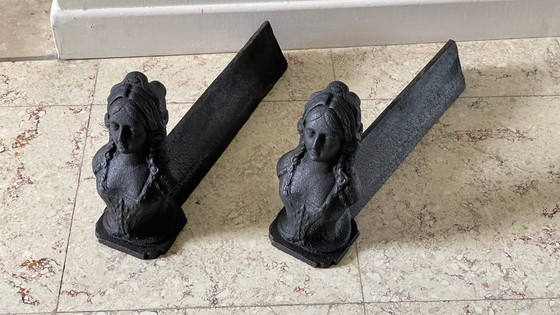 Image 1 of Perros de bomberos de hierro fundido antiguos para apartamentos