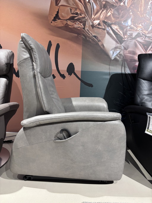 Himolla Senator 7071