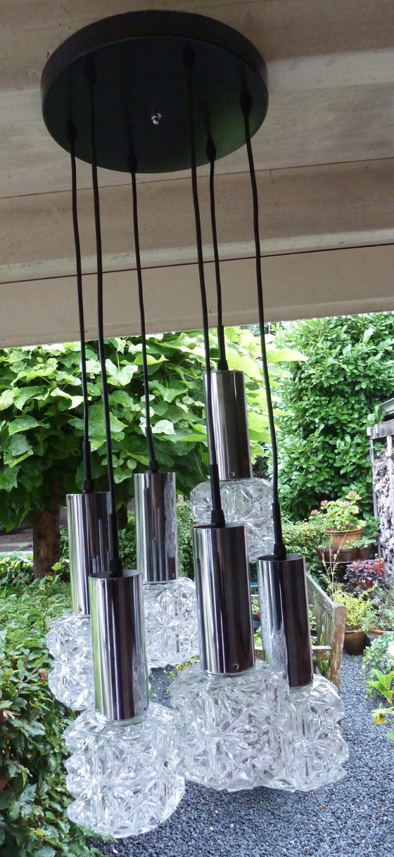 Mid-Century Cascade Pendant Lamp with 6 Glass Shades (1960s/70s) – Chrome (photo 3 of 5)