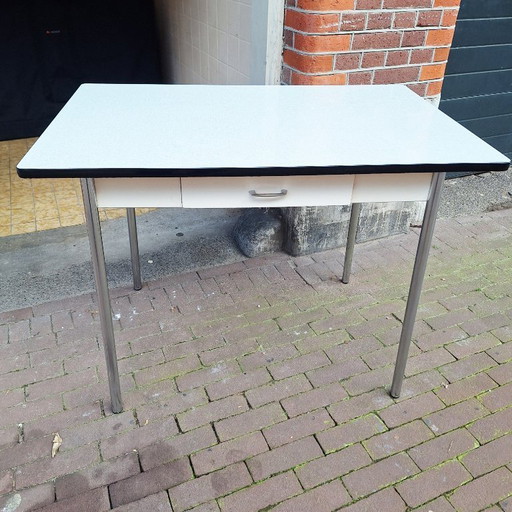 Jaren 60 / Jaren 70 Formica Tafel met Lade