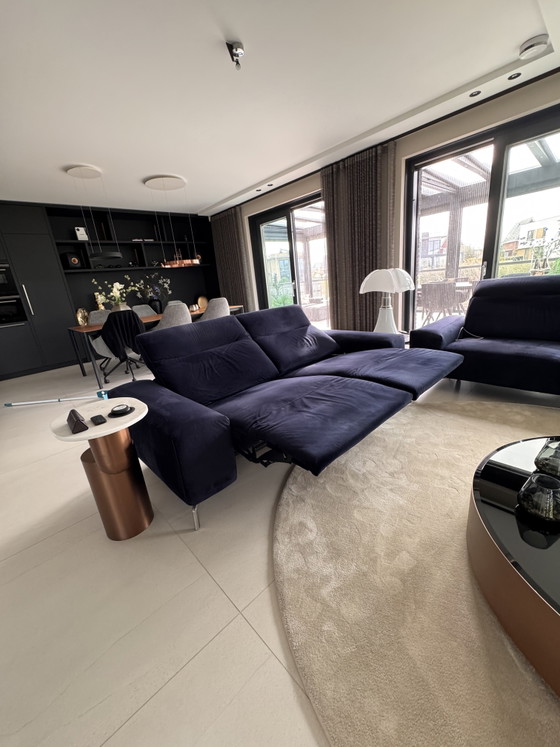 ROM 2x 2-seater Sofa electr. Reclining function + USB in velvet blue – Metal (photo 2 of 13)