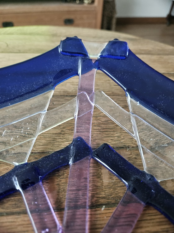 Image 1 of Bol unique en verre fusionné fait main – Design géométrique (Ø 30,5 cm)
