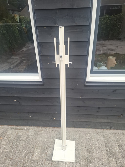 Fiarm coat rack