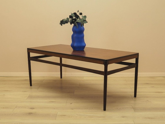 Danish rosewood coffee table, 1970s, Mid-Century Modern (photo 4 of 10)