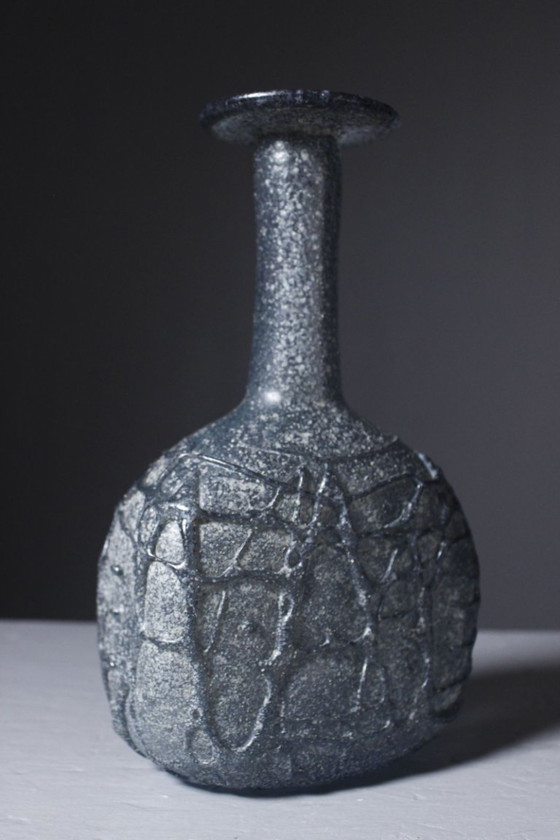 Vintage blown glass vase, Scavo technique, post-modern design, 1980s – Murano Glass (photo 4 of 9)