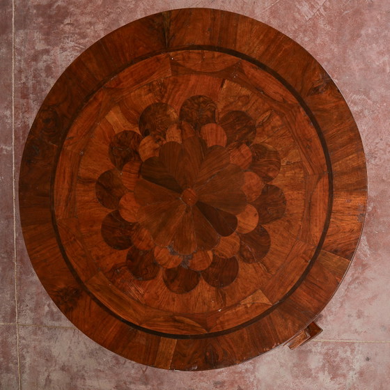 Tavolo rotondo antico intarsiato e scanalato – Lampade da tavolo, Legno (photo 7 of 18)