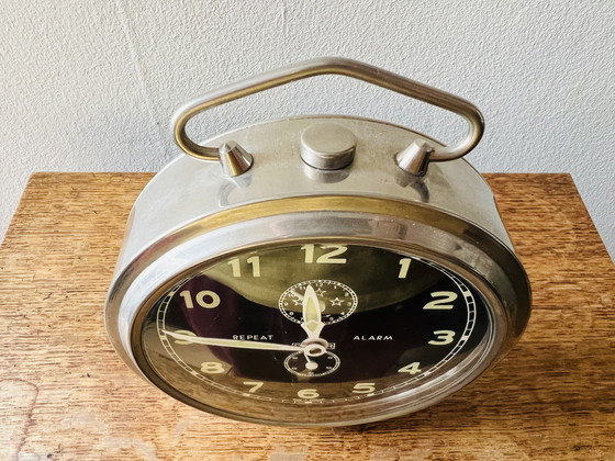Image 1 of Vintage Peter 'Repeat' wekker, ca. jaren 1960. In prachtige werkende conditie.