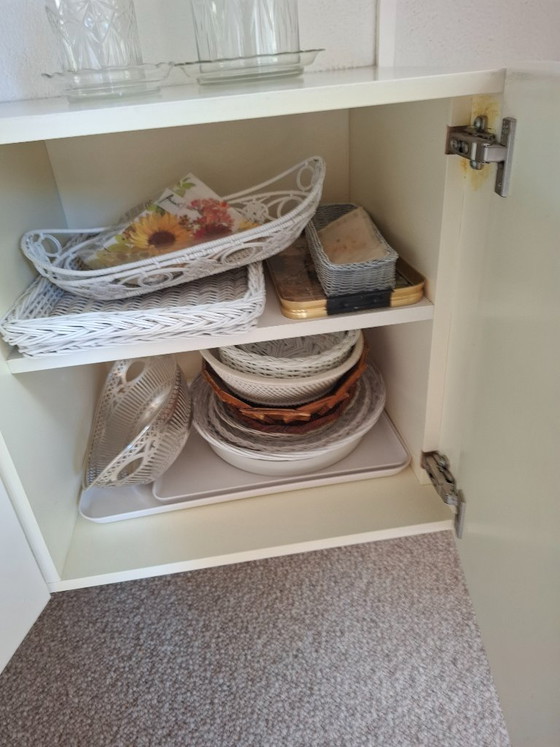Vintage 1970 white Wall cabinet – Other (photo 8 of 9)