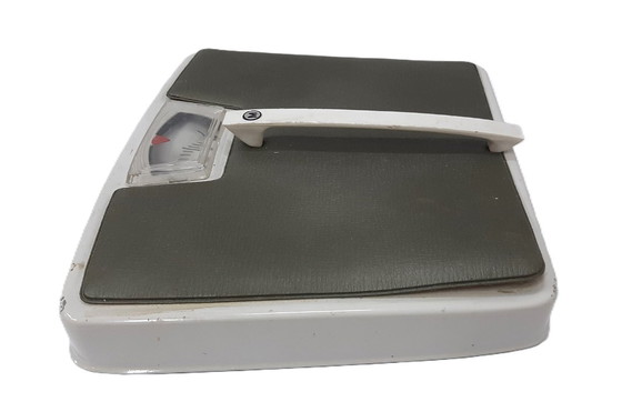 Image 1 of Vintage analog mechanical bathroom scale