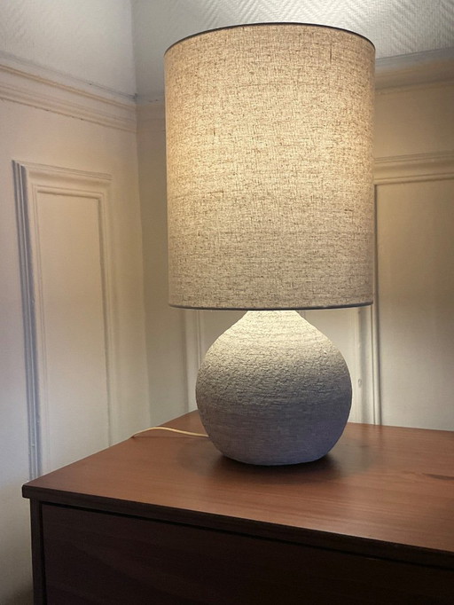 Lámpara de mesa de cerámica artesanal – Francia – circa 1950