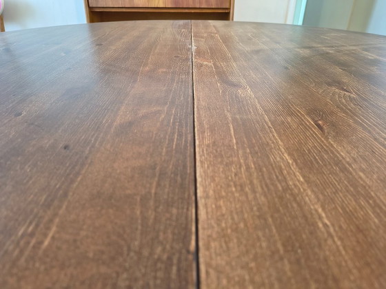 Image 1 of Solid pine dining table – Oval/round and extendable