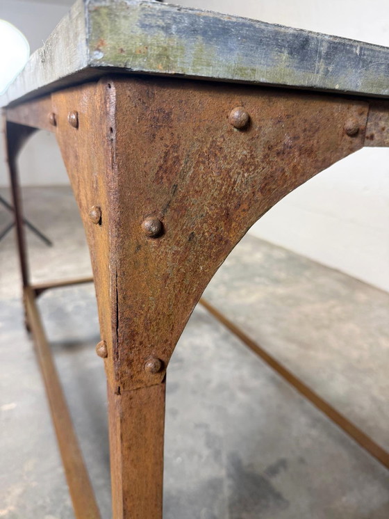 Image 1 of Tavolo industriale vintage con piano in pietra