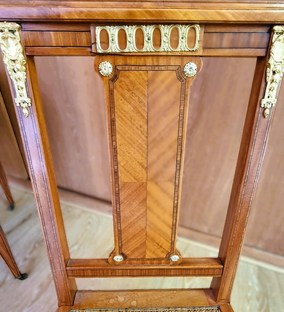 Image 1 of Elegant lady's writing desk - early 20th century - in mahogany and leather, and matching chair