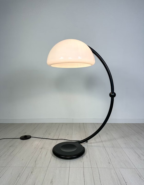 Image 1 of Lampada da terra vintage Serpente nero di Elio Martinelli per Martinelli Luce anni '60