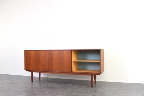 Image 1 of Buffet scandinave en teck du milieu du siècle par Nils Jonsson pour P.S. Heggen, années 1960.