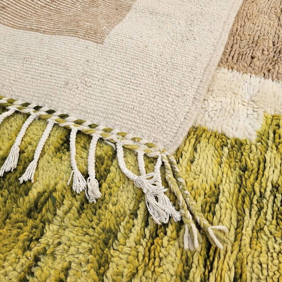 Tapis berbère marocain 250cm x 150cm – Laine (photo 8 of 11)