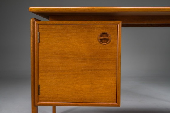 Image 1 of  Deens bureau van Arne Vodder voor GV Møbler, jaren 60