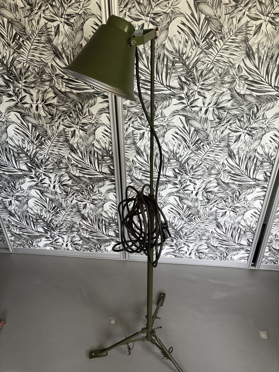 Image 1 of Lampe militaire Narva Leuchten vintage du milieu du siècle