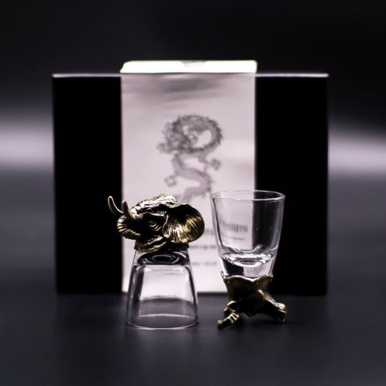 Image 1 of Geschenkset mit 6 Schnapsgläsern (50 ml) – Mystische Kreaturen – Antikbronze