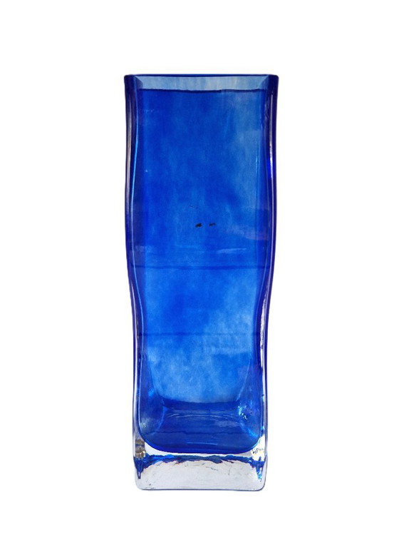 Skruf Sweden - "Bölja" Vase by Annette Krahner – Glass (photo 5 of 8)