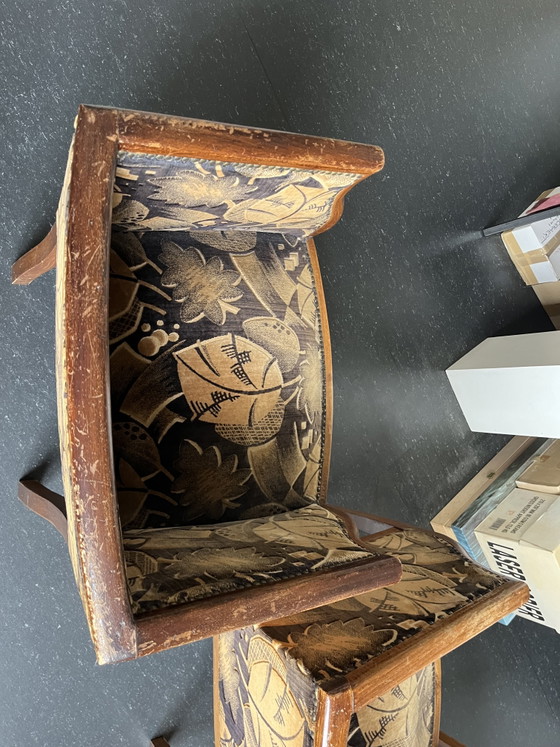 4 Art Deco 'Barrel' Armchairs (Side chairs) Dating From The Years 1920–1930. – Wood, Textile (photo 10 of 15)