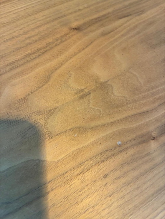 Image 1 of Table de salle à manger Leolux Bondi T02-901