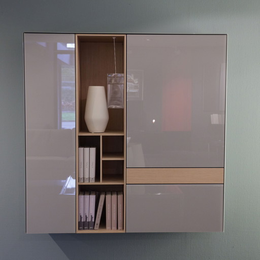 Spectral Ameno hangkast