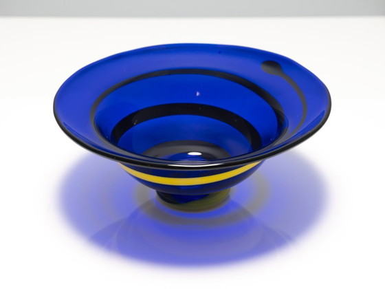 Image 1 of Ciotola in vetro artistico blu, anni '60