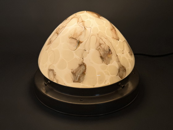 Image 1 of Vintage gemarmerde plafondlamp - elegantie in glas en metaal