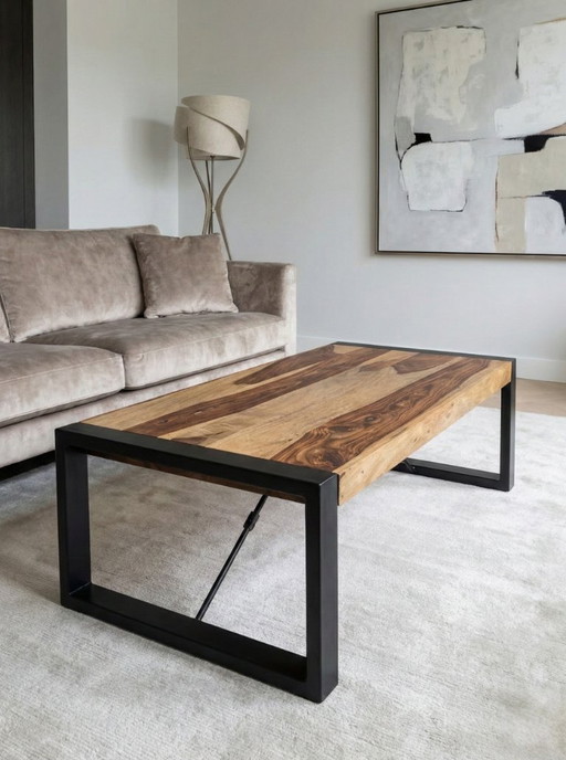 Mesa de centro industrial de madera maciza de sheesham y acero