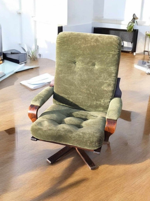 Set di 2 sedie girevoli e poltrona dal design vintage anni '70.