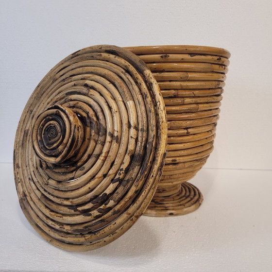 Image 1 of Cestino vintage in rattan con coperchio, XX secolo - Francia