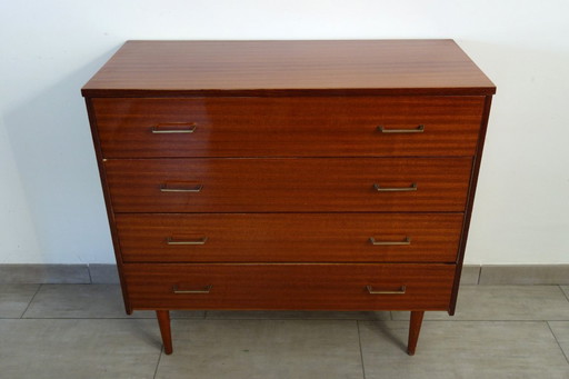 Vintage wooden chest of drawers with 4 drawers