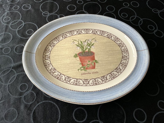 Image 1 of Wedgwood large bowl Snowdrop Sarah's Garden