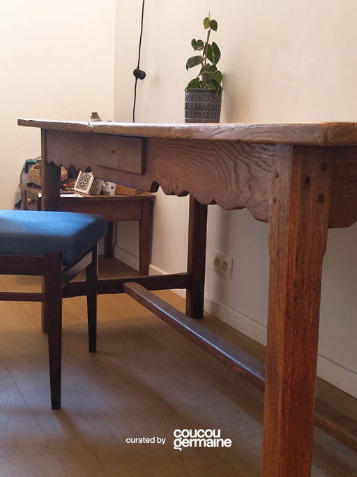 Table à manger chêne massif, artisanat belge (ca. 1980)