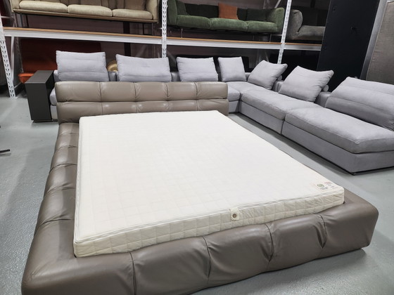 B&B Italia Tufty Bed by Patricia Urquiola – Letti matrimoniali, Other, Modern (photo 4 of 9)