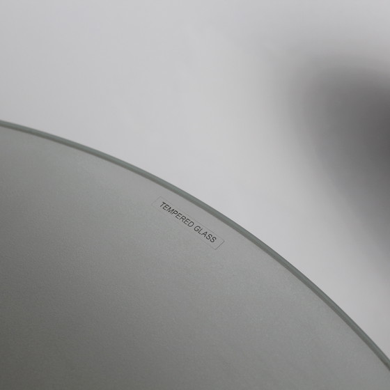 Image 1 of Design bijzettafel met lectuurbak – Minimalistisch/Jaren '90
