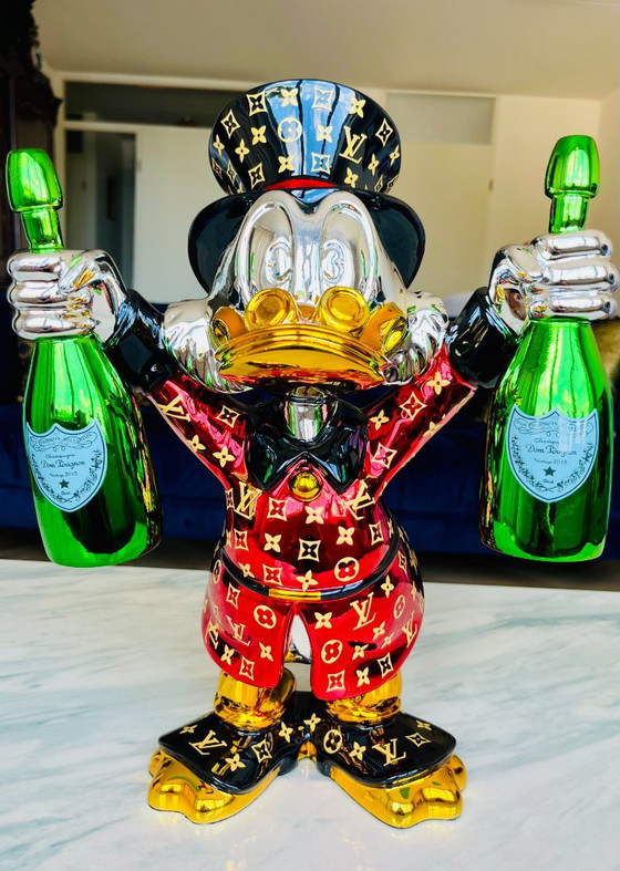Sculpture Picsou, statue de luxe champagne, style pop art, pièce unique Vuitton – Fiberglass (photo 3 of 5)