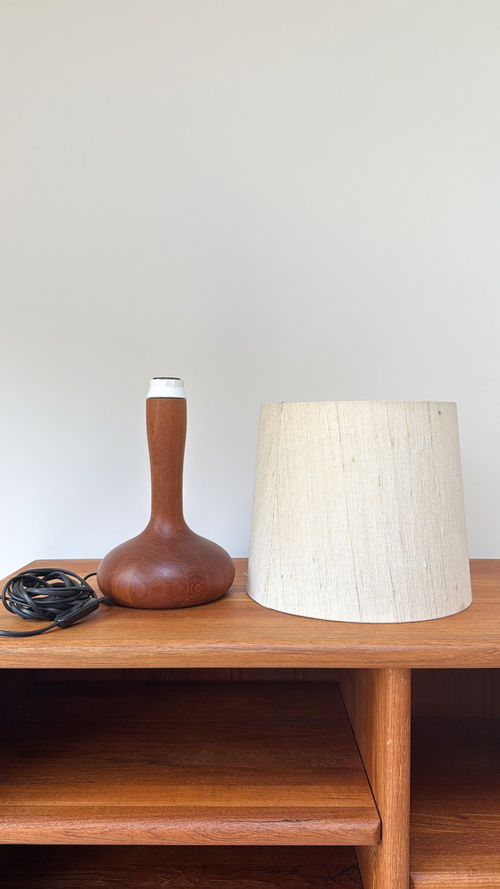 Image 1 of Lampada da tavolo vintage Domus in legno di teak