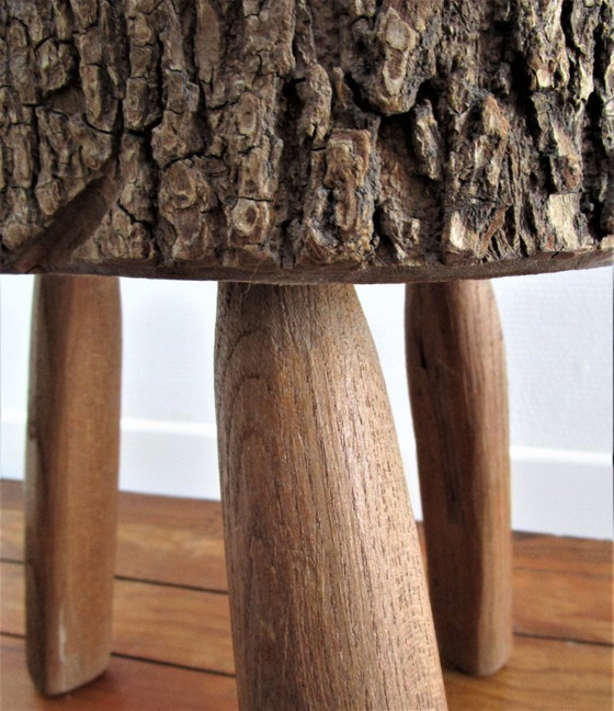 Image 1 of Dreibeiniger Hocker aus Holz französische Volkskunst